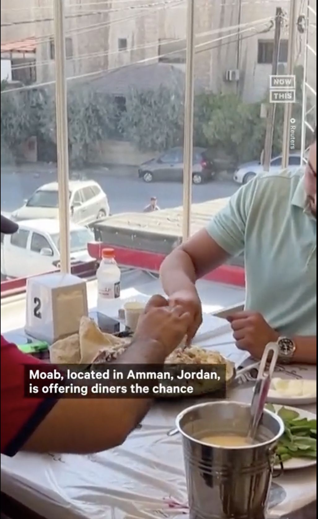 Sajikan Menu Domba yang Bikin Ngantuk, Resto Ini Izinkan Tamu Tidur Dulu