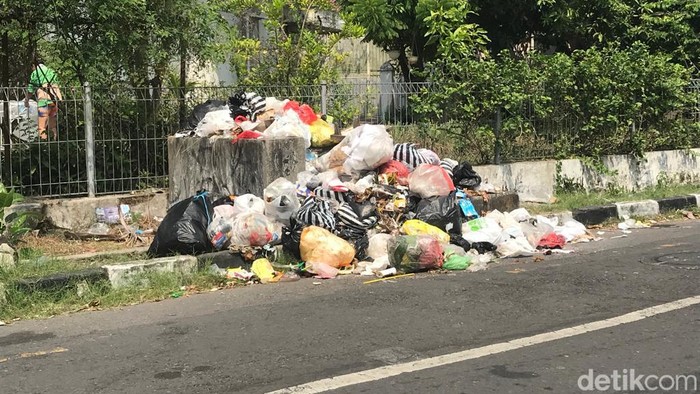 Kondisi sampah di Kota Yogyakarta usai TPA Piyungan ditutup.