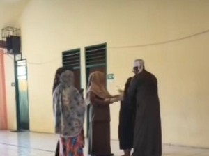 Kesurupan Massal Siswa SMPN 2 Parepare yang Disebut gegara Pohon Ditebang