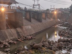 Debit Air di Bendung Katulampa Sentuh 0 Cm, BMKG: Curah Hujan Sedikit
