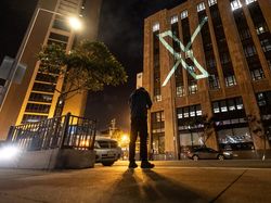 Logo Baru Mejeng di Markas Twitter