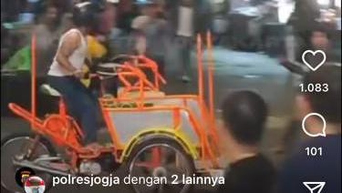 Viral pengemudi bentor dikeroyok massa di Malioboro Jogja.