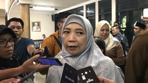 Wagub NTB Sitti Rohmi di kantor DPRD NTB, Senin (24/7/2023). (Helmy Akbar / detikBali)