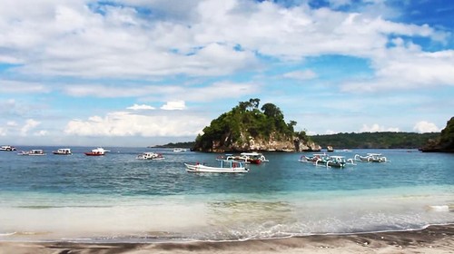 Wisata snorkeling dan diving di kawasan laut Lembongan, Nusa Penida. (Putu Krista/detikBali).