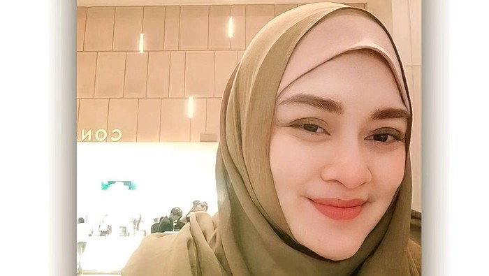Presenter Zeda Salim yang mengaku alami KDRT.