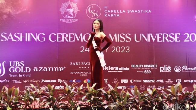 Baby Kristami menjadi finalis Miss Universe 2023 asal DKI Jakarta. Dia merupakan seorang jurnalis dan pembaca berita. Foto: Chelsea Olivia Daffa