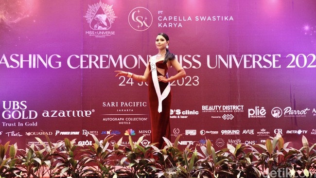 Grace Bersyeba Martina Haba dari Maluku ikut menjadi bagian dari Miss Universe Indonesia 2023.⁣⁣⁣ Foto: Chelsea Olivia Daffa