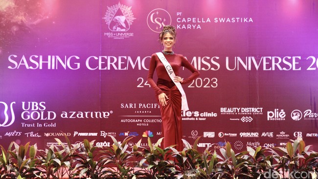 Novia Irma Grecia Hutapea merupakan finalis Miss Universe Indonesia 2023 dari Sumatera Barat.⁣⁣⁣ Foto: Chelsea Olivia Daffa