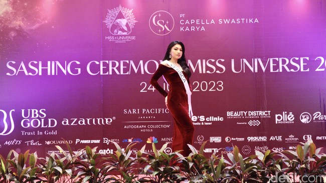 Vensca Veronica Tanus merupakan finalis Miss Universe Indonesia 2023 dari Gorontalo. Vensca pernah meraih gelar 1st Runner Up Duta Wisata Indonesia 2012. Foto: Chelsea Olivia Daffa