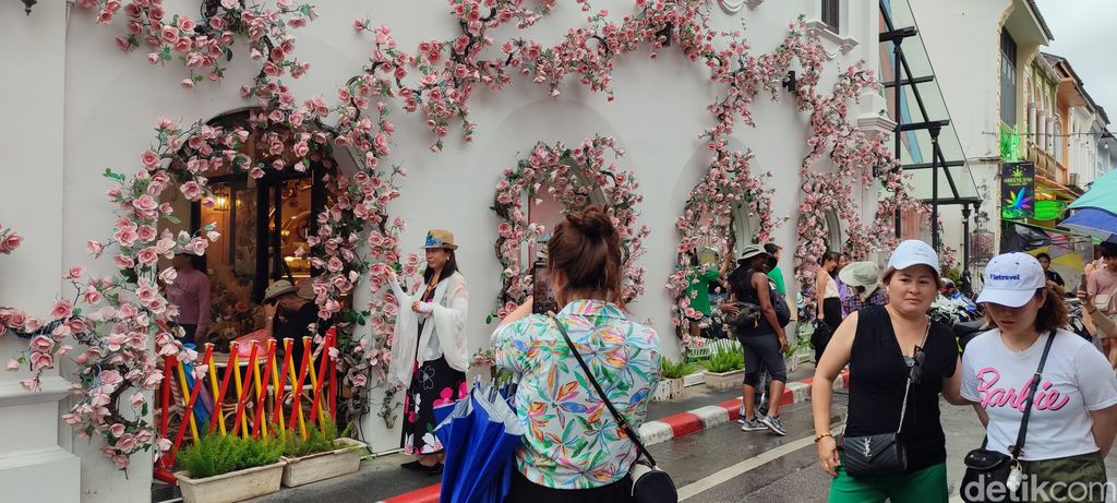 Aung Ku Kafe, spot instagrammable di Old Phuket Town