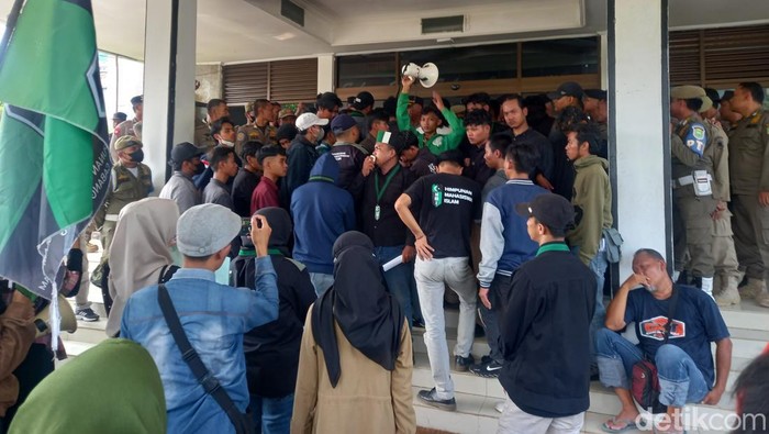 Demo mahasiswa Subang.
