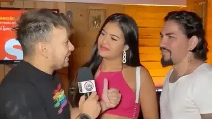 Wanita jatuh cinta pada pria yang merampoknya.