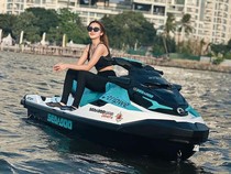 5 Gaya Ghea Youbi Main Jetski, Awalnya Tertarik Motor Trail
