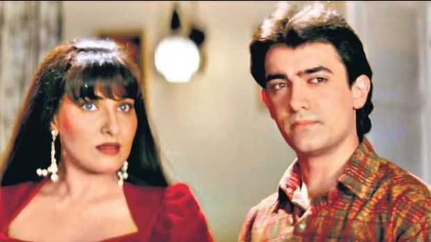 Cuplikan adegan di film Hum Hain Rahi Pyar Ke (1993).