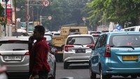 Diketahui, kecelakaan disebabkan truk yang tersesat diarahkan Google Maps dan memutar balik di jalan sempit sehingga menabrak tiang.  