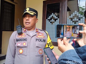 Pemobil CRV Acungkan Pistol usai Senggol Pemotor, Polisi: Senpinya Mainan