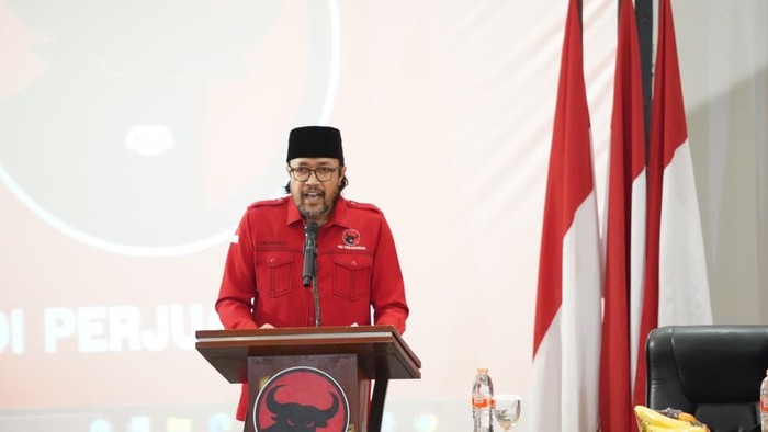 Ketua DPD PDI Perjuangan Jawa Barat Ono Surono