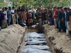 Alasan 15 Korban Tewas Kapal Tenggelam di Sultra Dimakamkan Satu Liang Lahad