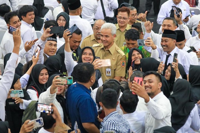 Pemprov Jateng Angkat 13.302 Guru Honorer Jadi Tenaga PPPK Sejak 2021