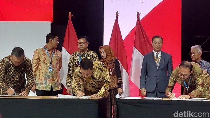 Penandatanganan kerja sama blok Bireuen-Sigli antara Pemprov Aceh dengan PT Aceh Energi.