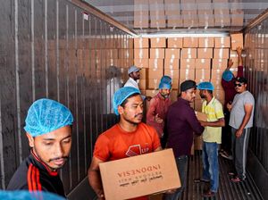Siap Dikemas, Daging 3.000 Ekor Kambing Dam Dikirim dari Tanah Suci ke Tanah Air