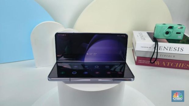Samsung Galaxy Z Fold 5 (CNBC Indonesia/Tini Bohang)