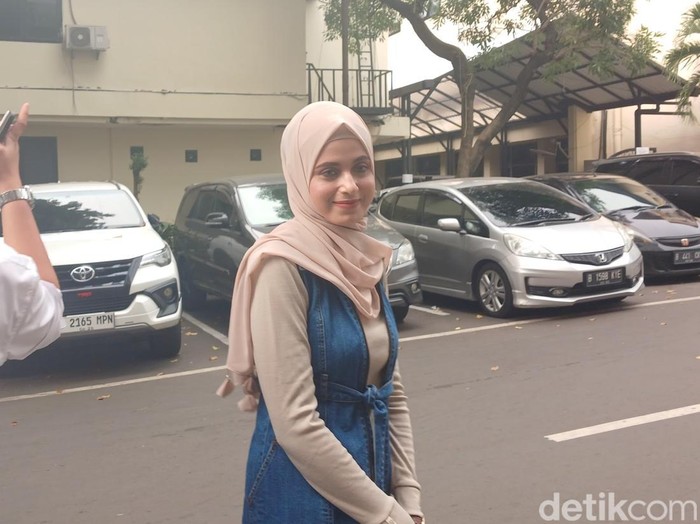 Sarah Alamudi, mantan istri Rizal Djibran.
