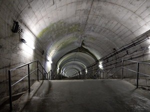 Viral Kembali, Stasiun Sedalam 70 Meter & Hanya Ada Anak Tangga 486 Buah