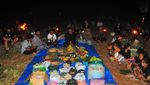 Ratusan Obor Menyala di Bukit Alang-alang Pegunungan Kendeng