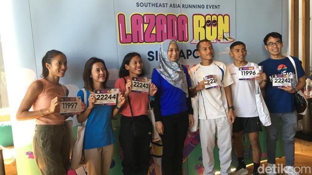 William bersama sejumlah pelari Indonesia di Lazada Run Singapore 2023