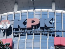 Isi Garasi Kakanwil Imigrasi Jabar yang Terjaring OTT KPK