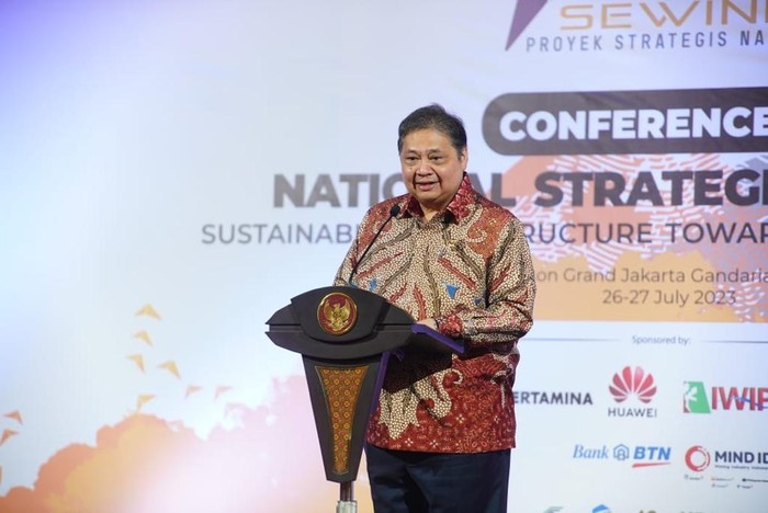 Airlangga Proyek Strategis Nasional Jadi Economic Driver Indonesia 0193