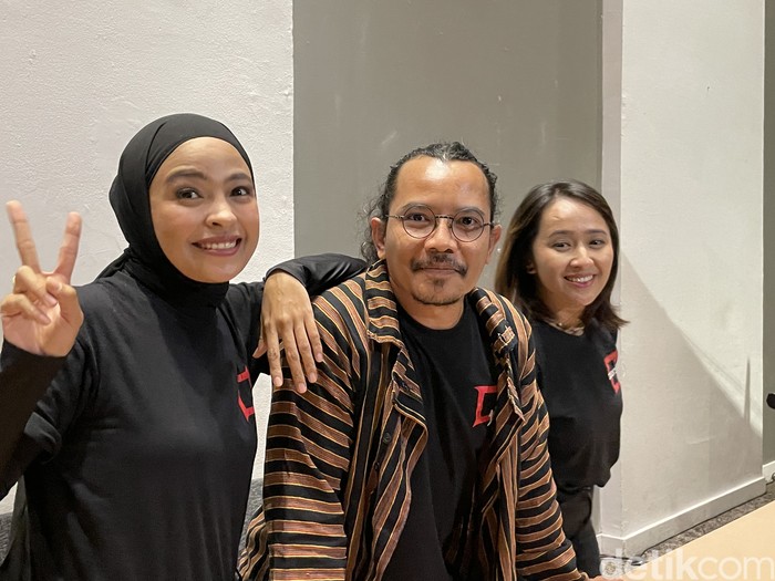 Band Kotak saat konferensi pers menanggapi somasi Posan Tobing. Konferensi pers bertempat di kawasan Thamrin, Jakarta Pusat pada Rabu (26/7/2023).