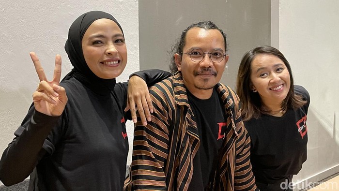 Band Kotak Band Kotak saat konferensi pers menanggapi somasi Posan Tobing. Konferensi pers bertempat di kawasan Thamrin, Jakarta Pusat pada Rabu (26/7/2023).