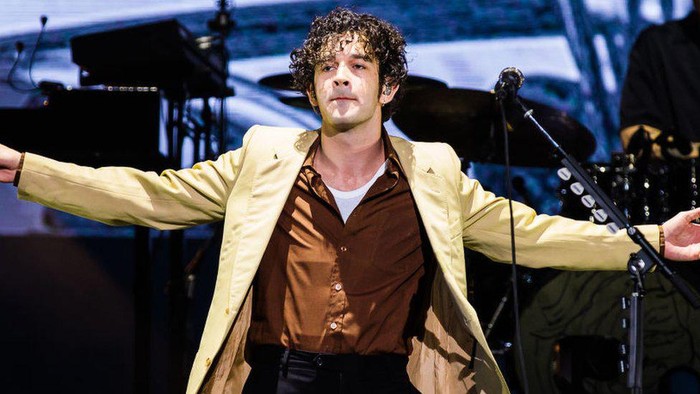 Band The 1975 tampil di Malaysia, komunitas LGBT marah pada aksi Matty Healy Band The 1975 tampil di Malaysia, komunitas LGBT marah pada aksi Matty Healy