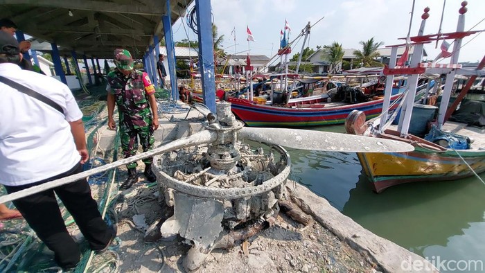 Bangkai pesawat diduga pesawat pengintai Belanda era PD II di Gresik.