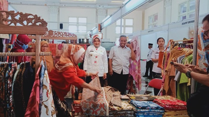 Bupati Klaten Sri Mulyani membuka Klaten City Expo 2023.