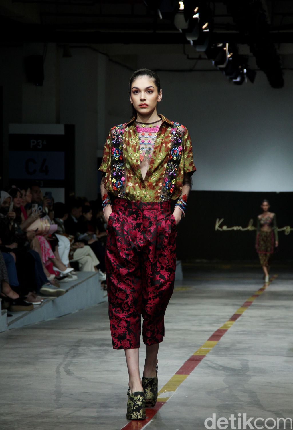 Desainer IPMI Ivan Gunawan, Eri, Monica Ivena, Rama Dauhan dan Wilsen Willim 'Kain Negeri' di acara JF3 2023, Kelapa Gading. Jakarta. Selasa [25/7/2023].