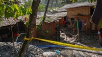 8 orang yang terjebak imbas kebocoran sumur yang menyebabkan air menggenangi sumur sejak selasa (25/7/2023) pukul 22.00 WIB.