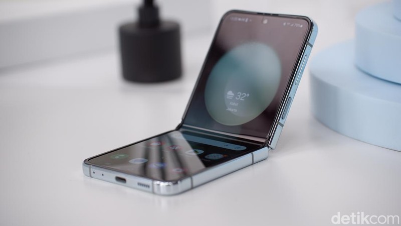 Samsung Galaxy Z Flip 5 5G