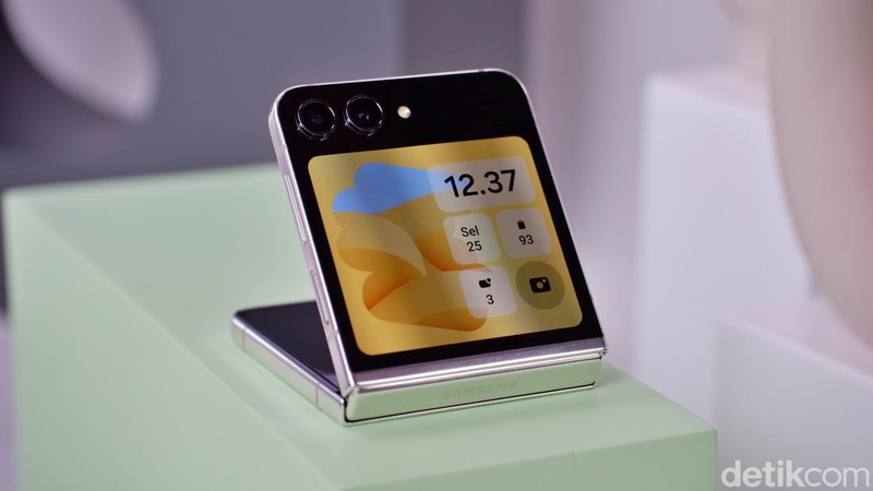 Samsung Galaxy Z Flip 5 5G