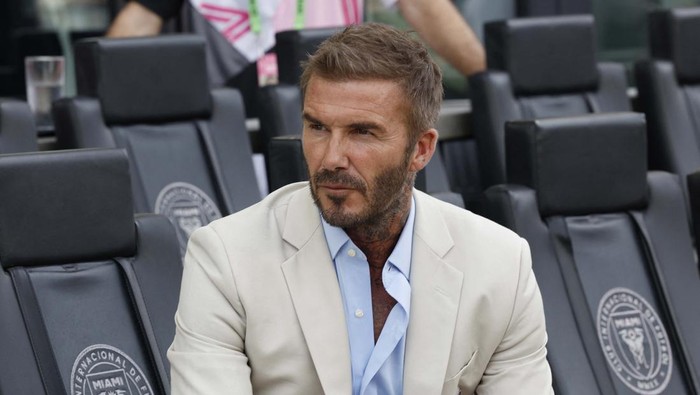 Tren Baru di AS, Pria Rela Oplas Putingnya Biar Mirip David Beckham