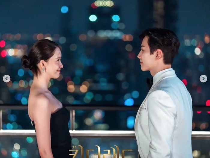 Gaya Yoona dalam drama Korea King the Land