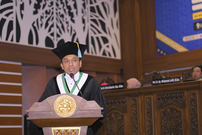 Guru besar bidang Ilmu Manajemen dan Kedokteran Gigi Universitas Airlangga (Unair) Prof Dr drg Taufan Bramantoro MKes