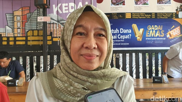 Humas Dinas Kesehatan Riau, Rozita.