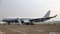 Ini adalah pesawat pengisi bahan bakar atau tanker A330 MRTT milik Angkatan Udara Prancis (France Air and Space Force/FASF).  