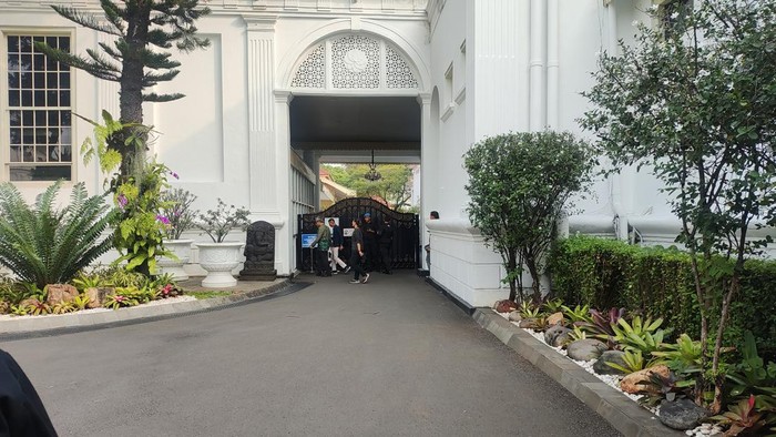 Johan Budi saat tiba di Istana Kepresidenan Jakarta (Marlinda-detikcom)