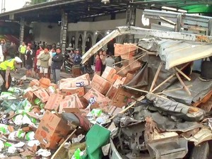Kecelakaan Maut Bus Vs Truk di Situbondo, 2 Sopir Tewas