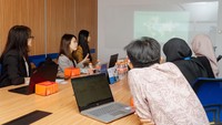 Sedangkan, kunjungan dari Denmark bertujuan untuk perkenalan dan identifikasi peluang kerjasama untuk pengembangan pengolahan limbah produksi perikanan Aruna.