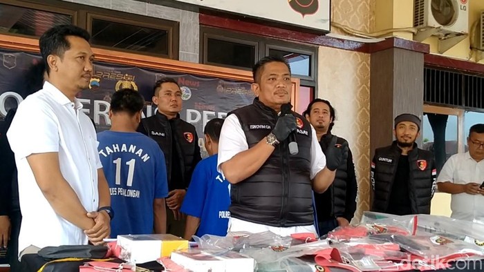 Konferensi pers kasus penggelapan uang koperasi di Mapolres Pekalongan, Rabu (26/7/2023).